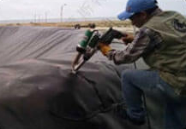 Plastic extrusion welding gun BGT-600E/600F/610E is used for geomembrane welding