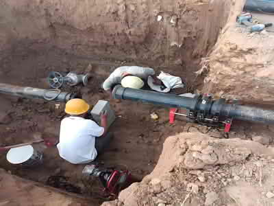 HDPE lathe processing pipe fittings for agricultural irrigation